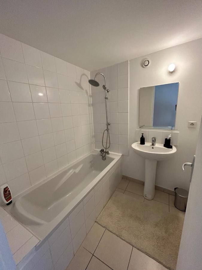 Charmant Appartement 2 Ch Nyons-Centre Ville Eksteriør bilde