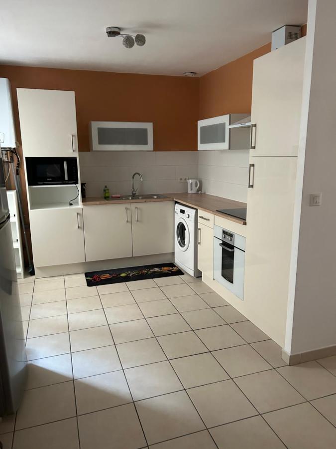 Charmant Appartement 2 Ch Nyons-Centre Ville Eksteriør bilde